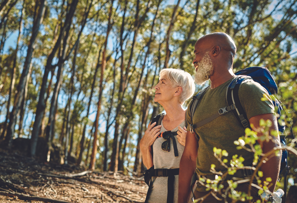 backpacking-couple.jpg