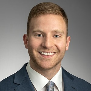 provider ETHAN D EMMONS, DPT